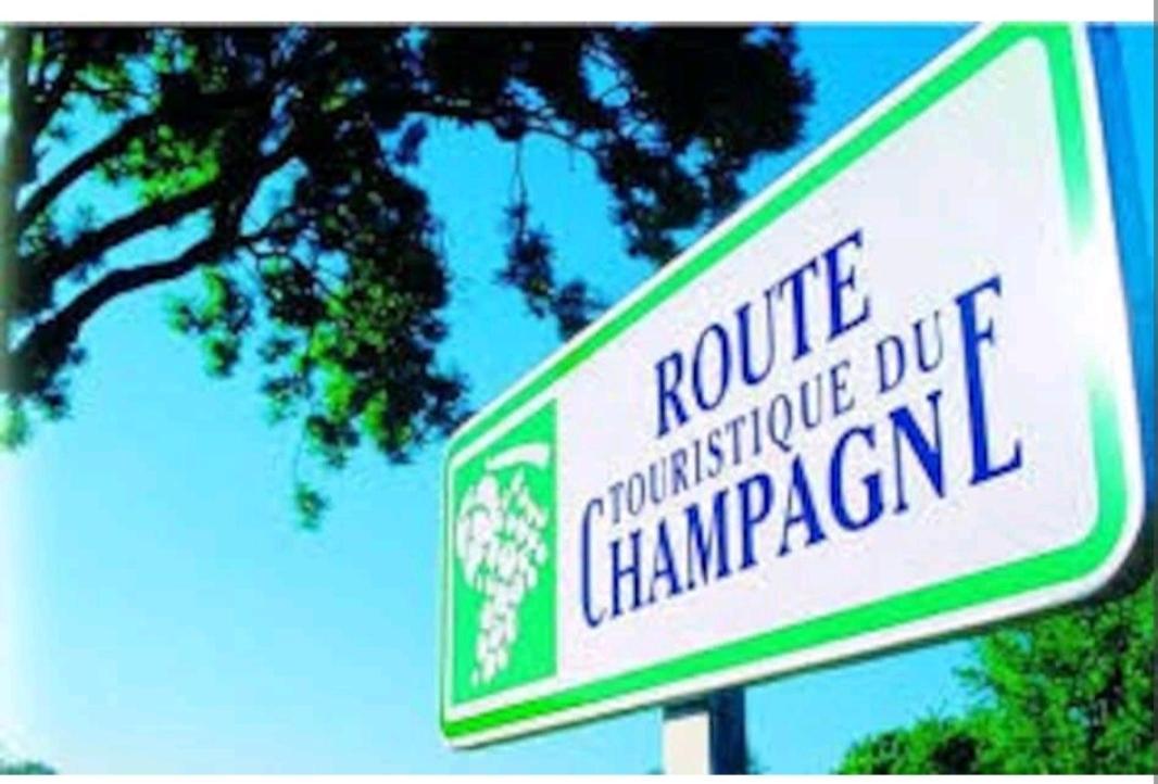 Les Chambres Touristique Julea Dienville Εξωτερικό φωτογραφία